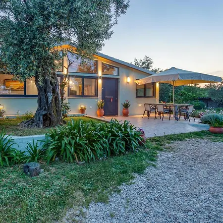 Alesia's House Σπίτι διακοπών Κασσιόπη